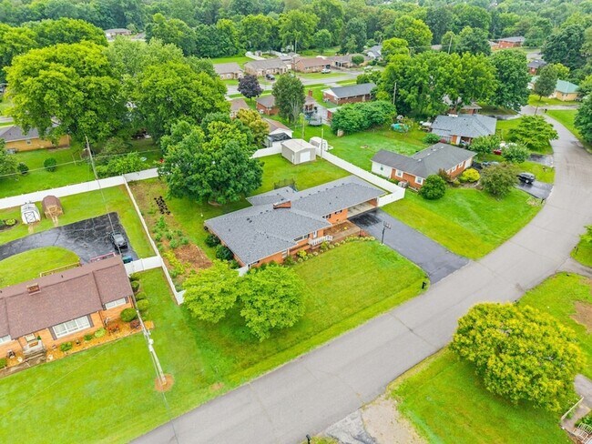 Building Photo - 3424 Leland Cir