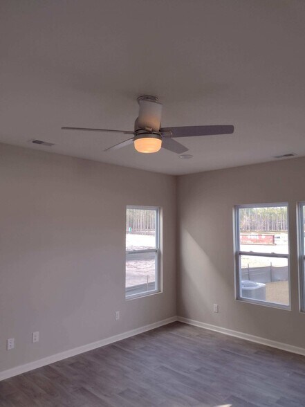 Smart Ceiling Fans in LR & Master - 506 Purple Finch Rd
