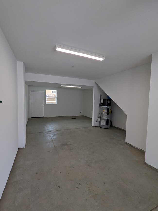 Building Photo - 9877 MacArthur Blvd