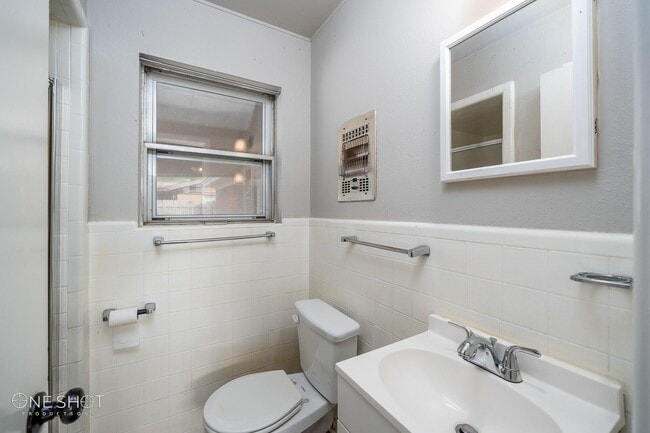 Building Photo - 3749 N 10th St