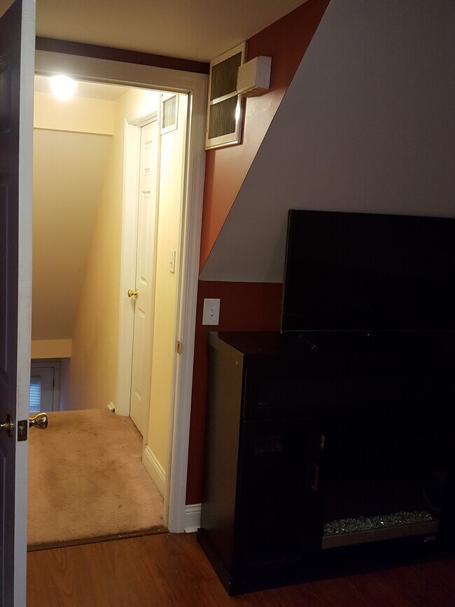 2147 Salisbury Park Dr 2147 Salisbury Park Dr Westbury NY 11590 Apartment Finder