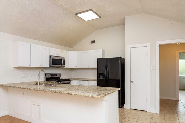 Building Photo - 2619 Autumn Springs Ln