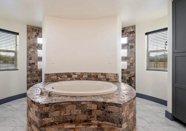 Building Photo - 28301 N 154th St