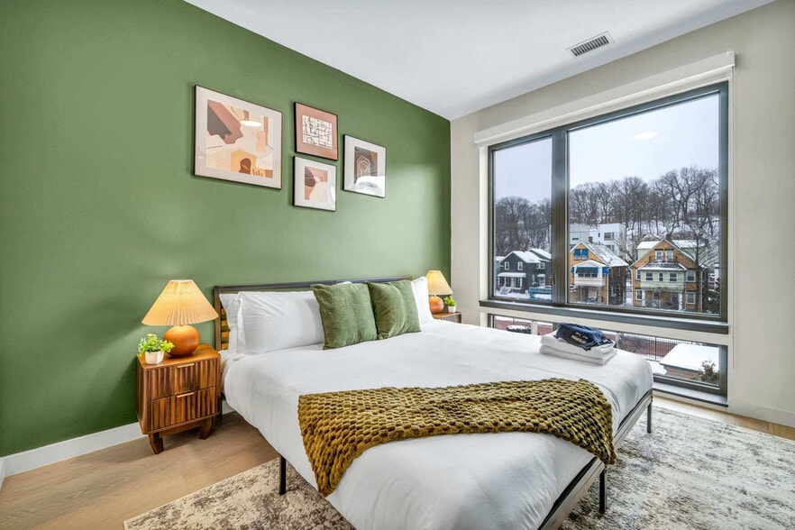 Building Photo - 2189 Cornell Rd