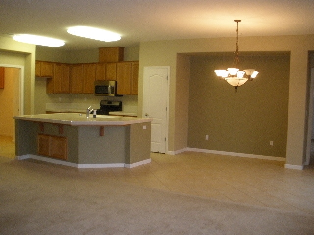 Building Photo - 1043 Villaggio Cir