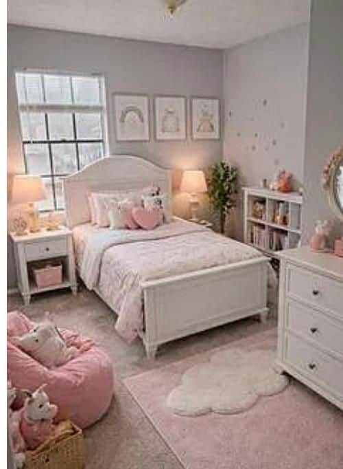 Building Photo - 2305 Pine Tree Trail