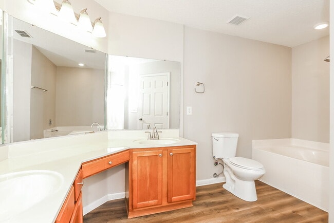 Building Photo - 2861 Taylor Hill Dr