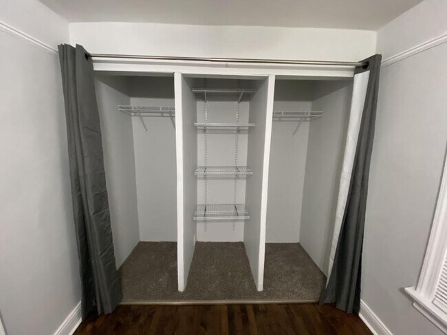Building Photo - 2 bedroom in Chicago IL 60618