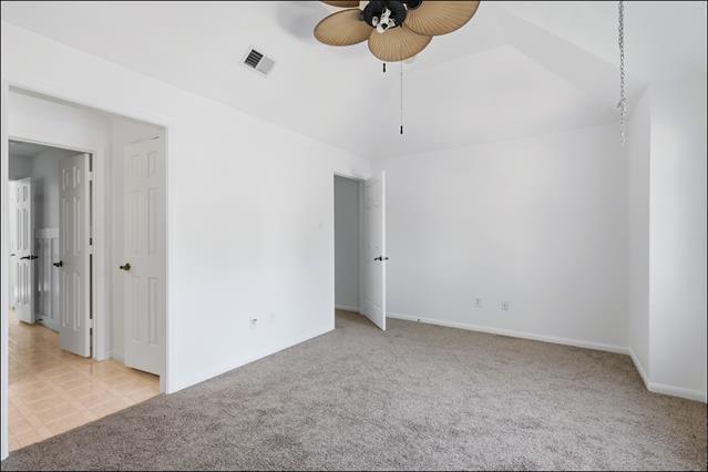 Building Photo - 3601 Sandhurst Dr