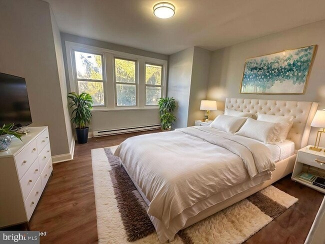 Building Photo - 5824 Florence Ave