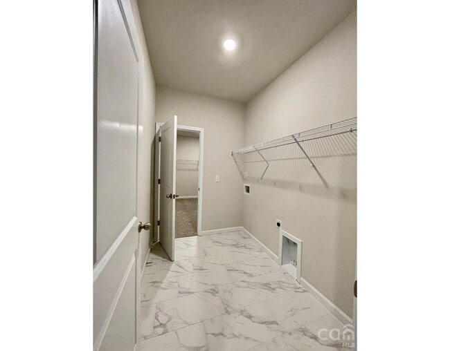 Building Photo - 8234 Merryvale Ln