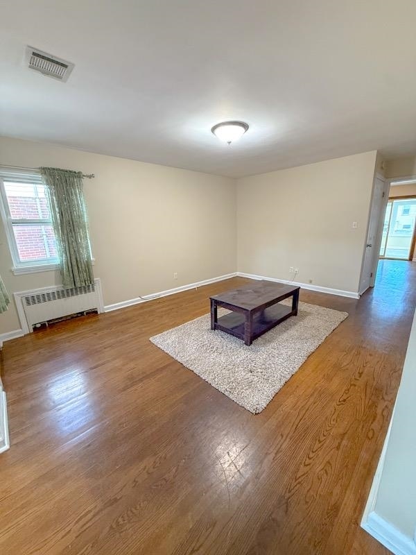 Building Photo - 223 Day Ave