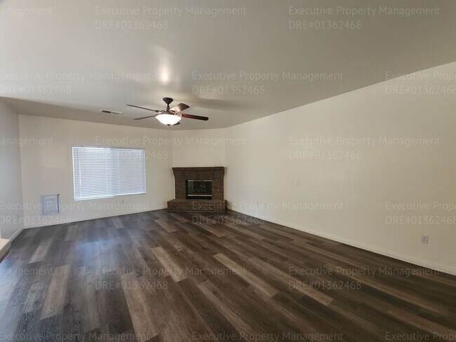 Building Photo - This house is in a great LOCATION (Callowa...