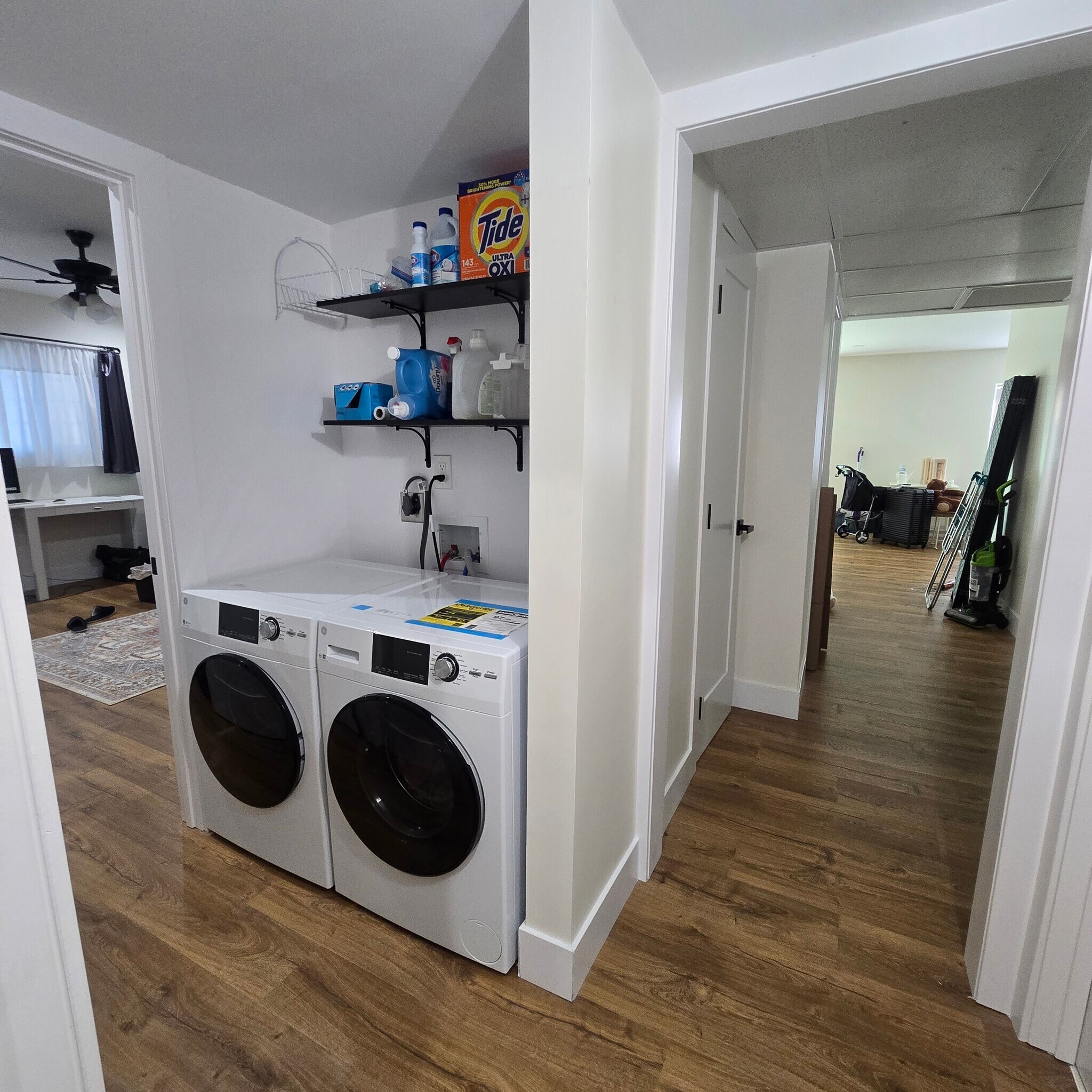 Building Photo - 916 S Sherbourne Dr