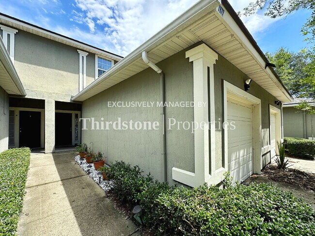 Building Photo - 7877 Playpen Ct