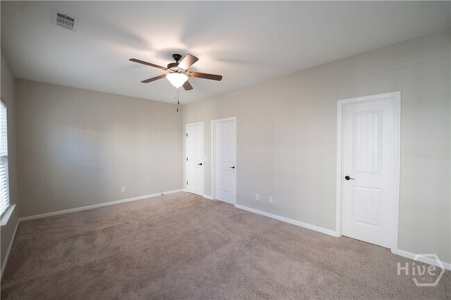 Building Photo - 123 Grimsby Rd