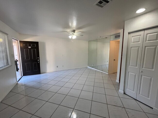 Building Photo - 12440 N 20th St