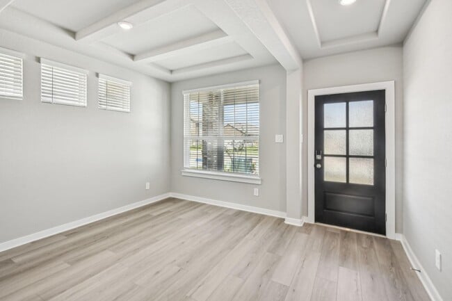 Building Photo - 6607 Castella Dr