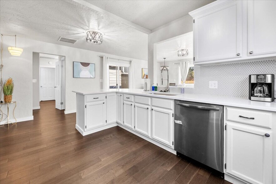 Building Photo - 2604 N 29th St