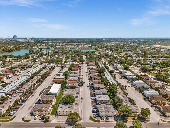 Building Photo - 3660 SW 60th Ave