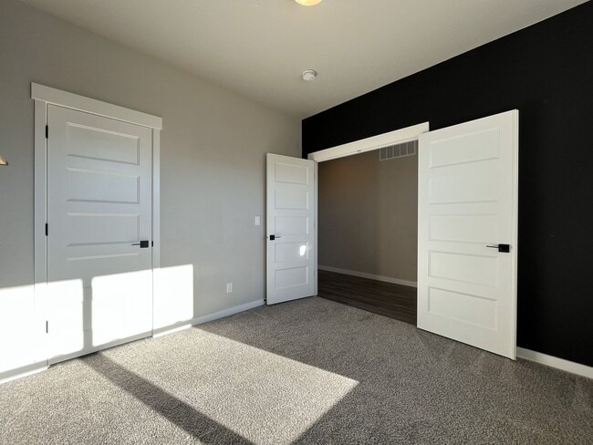 Building Photo - Expansive 2020 Forest Grove Home with 4 Bedrooms, Loft, Modern Kitchen & Covered Patio