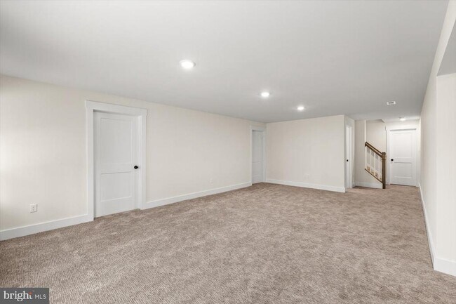 Building Photo - 111 Huntington Hills Ln