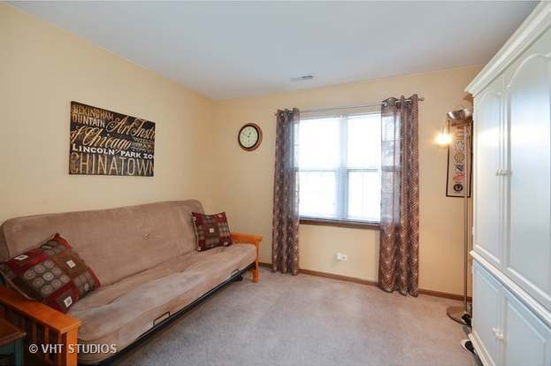 Building Photo - 5S510 Scots Dr