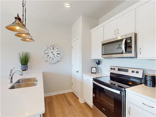 Building Photo - 3400 Dreusicke Dr