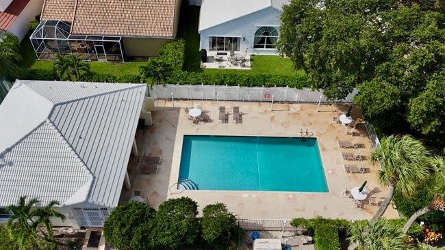 Building Photo - 1076 Siena Oaks Cir E