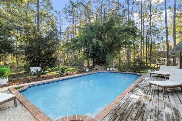 Building Photo - 104 Big Pine Dr