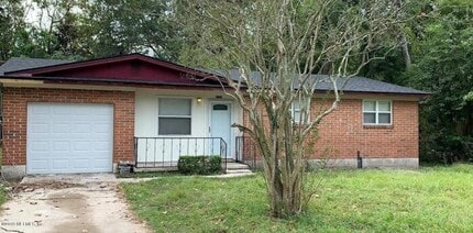 Building Photo - Coming Soon | 3BR Westside Home Close to NAS Jax & Cecil Field