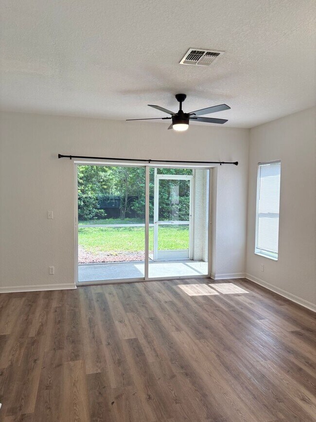 Building Photo - **Coming Soon** 2/2.5 Townhomes for Rent in Fort Myers
