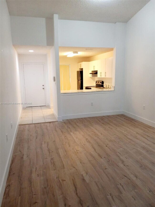 Building Photo - 2242 SW 81st Ave