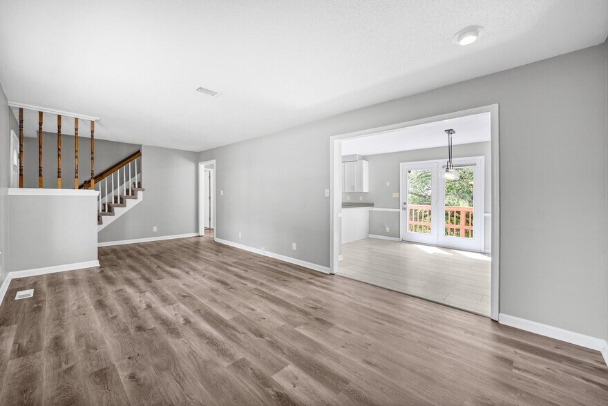 Building Photo - 718 Jace Dr
