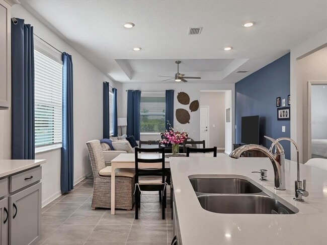 Building Photo - 7724 Saloon Ln