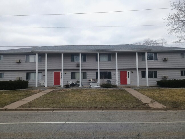Building Photo - 1813 1st St S