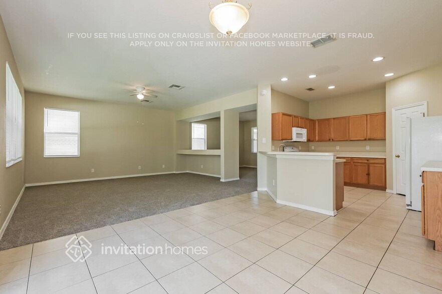 Building Photo - 2404 Spring Hollow Loop