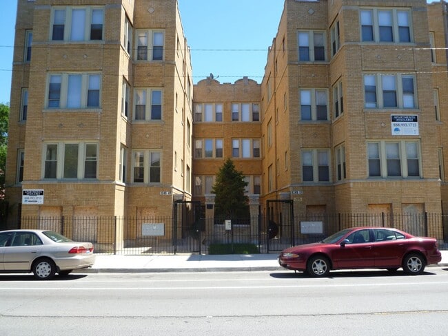 Building Photo - 1245 S California