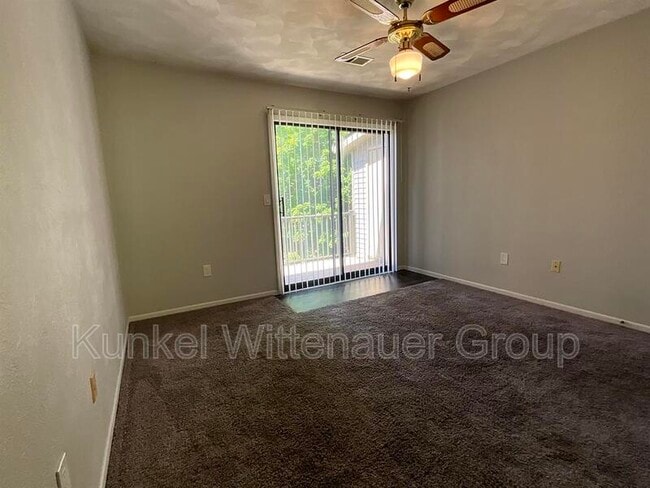 Building Photo - 216 Eagle Ridge