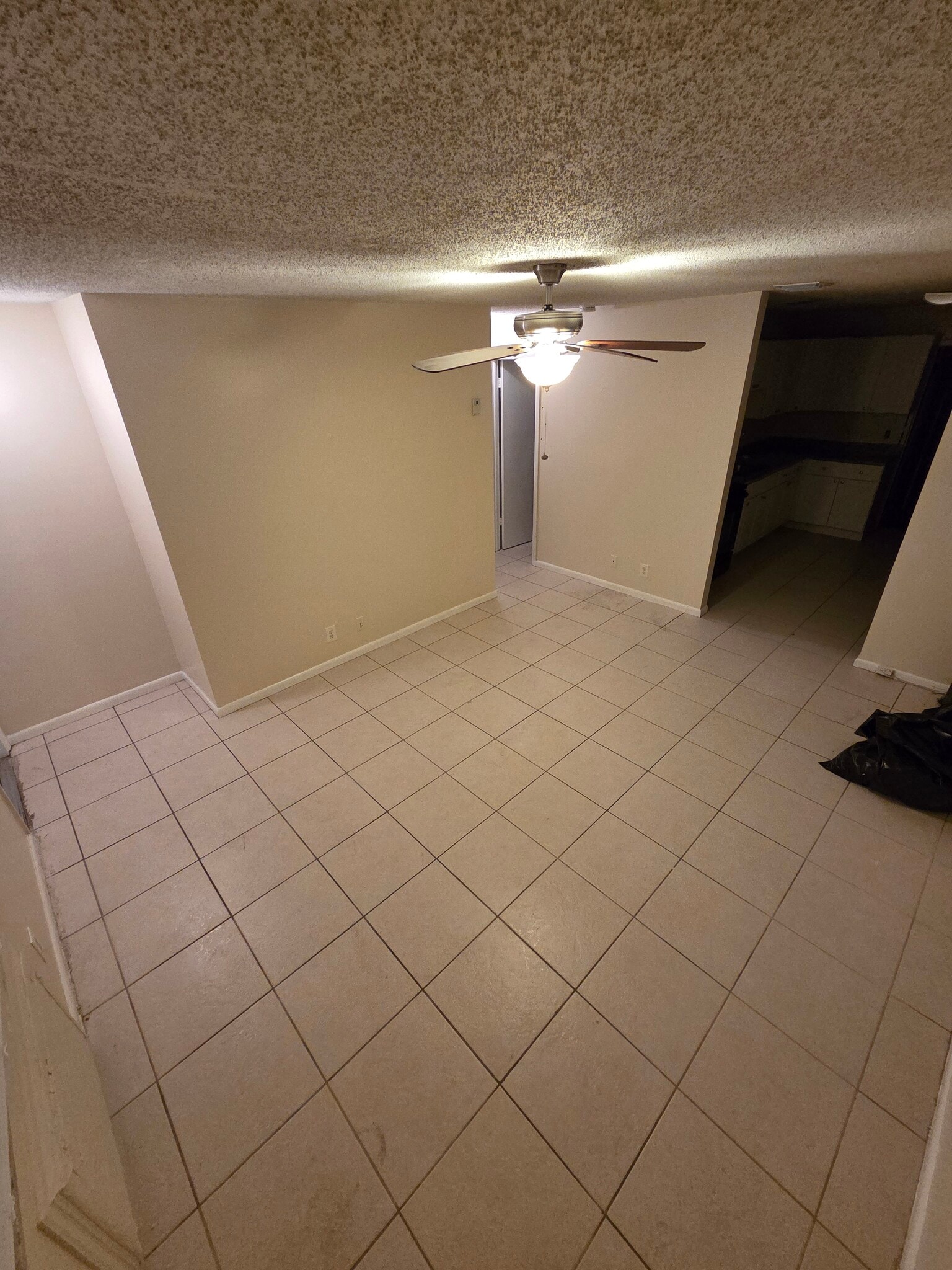 Building Photo - 9332 Sun Ct