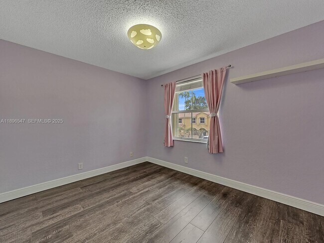 Building Photo - 16879 SW 1st Manor