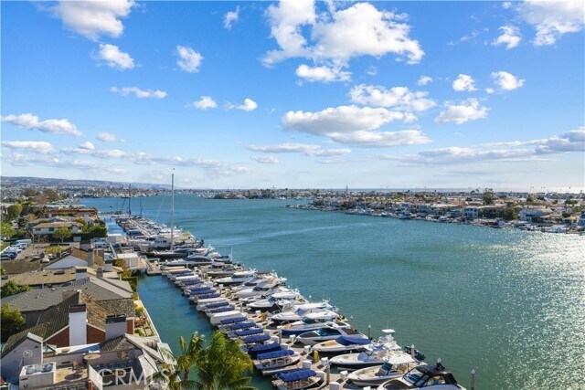 Building Photo - 2411 Bayshore Dr