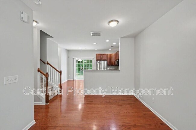 Building Photo - 13983 Singleleaf Lane