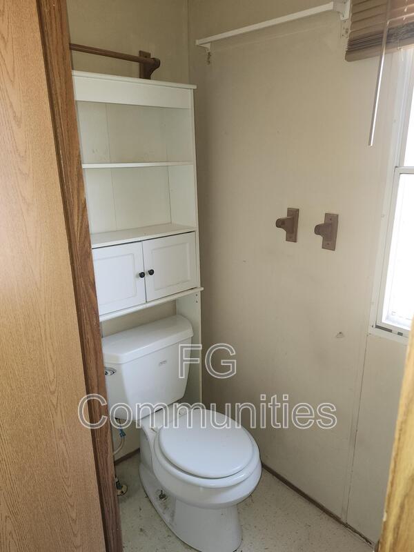 Building Photo - 2015 Keith Ln