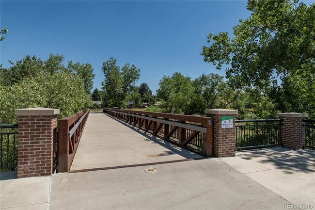 Building Photo - 5300 E Cherry Creek S Dr