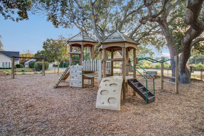 Building Photo - 1547 Clark Sound Cir