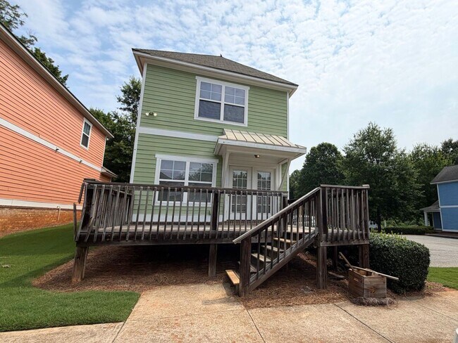 Building Photo - 170 Jonas Ave