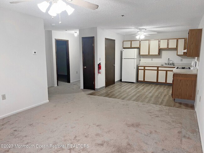 Building Photo - 2510 Belmar Blvd