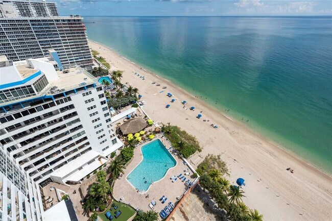Building Photo - 4020 Galt Ocean Dr