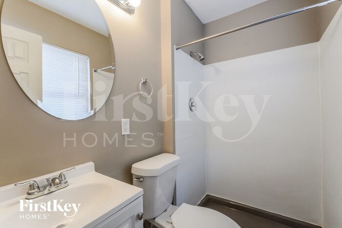 Building Photo - 1465 Aintree Dr